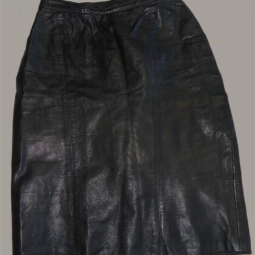 Junior's Black Leather Skirt Size 5 - 6